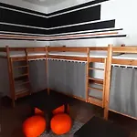 بيت شباب Chilli *